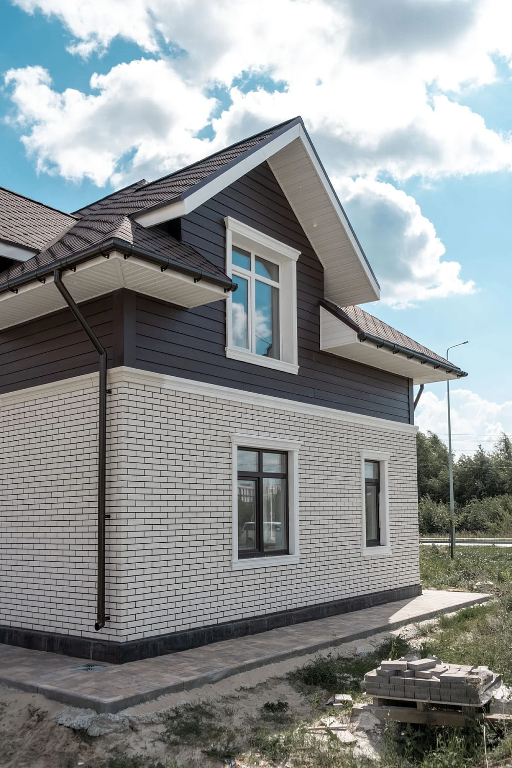 Благоустройство территории центра "Свой дом"