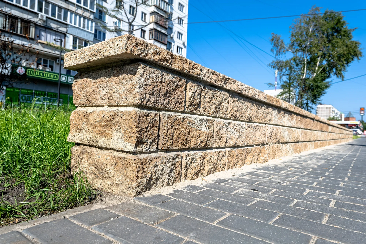 Благоустройство Комсомольского проспекта в Курчатовском районе в Челябинске