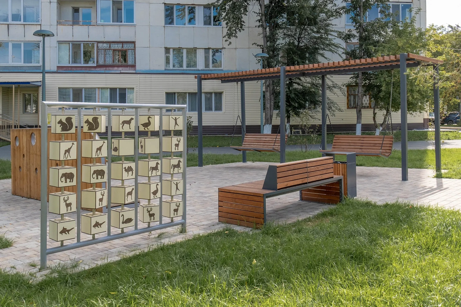 Сквер Радужный в Тюмени