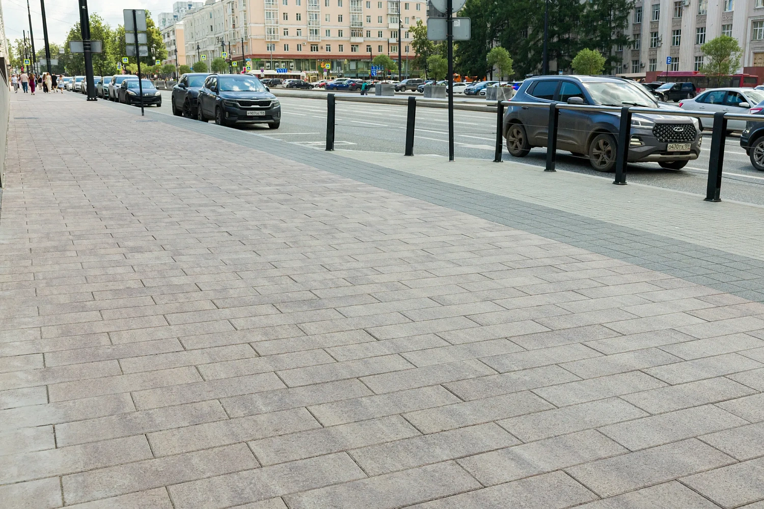 Комсомольский проспект 34, Октябрьская площадь в Перми